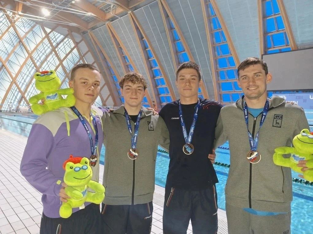 Спортсмены Самарской области стали призерами чемпионата России по плаванию

🏊 В Казани завершился ч