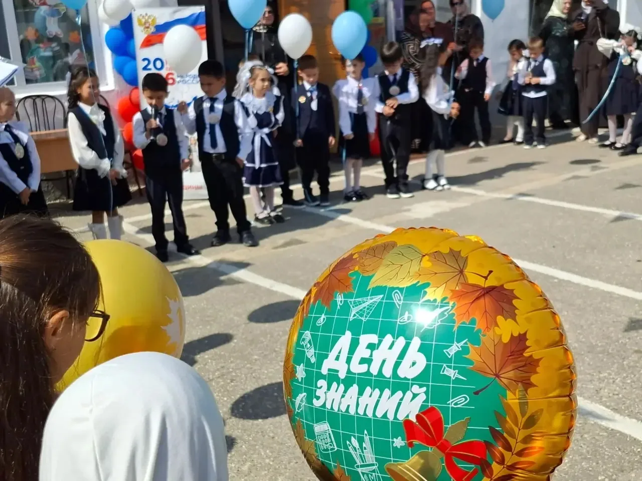 С Днём знаний! Праздник в Халимбекаульской школе. Движемся к новым открытиям✨