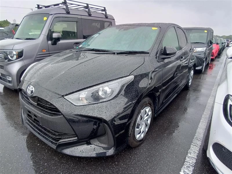 🇯🇵Получили фотоотчёт о прибытии на ярд Toyota Yaris, купленного для нашего клиента   ➤1.5л, бензин, 