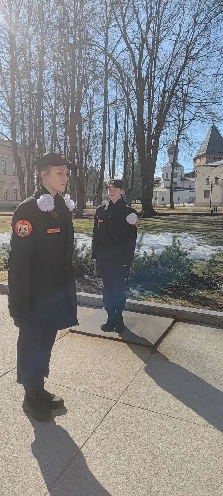 Каждый год в преддверии празднования Дня Великой Победы у мемориального комплекса "Вечный огонь слав