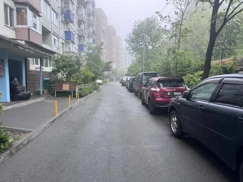 Во Владивостоке электросамокатчик сбил ребёнка и уехал с места происшествия.   Сегодня утром возле д