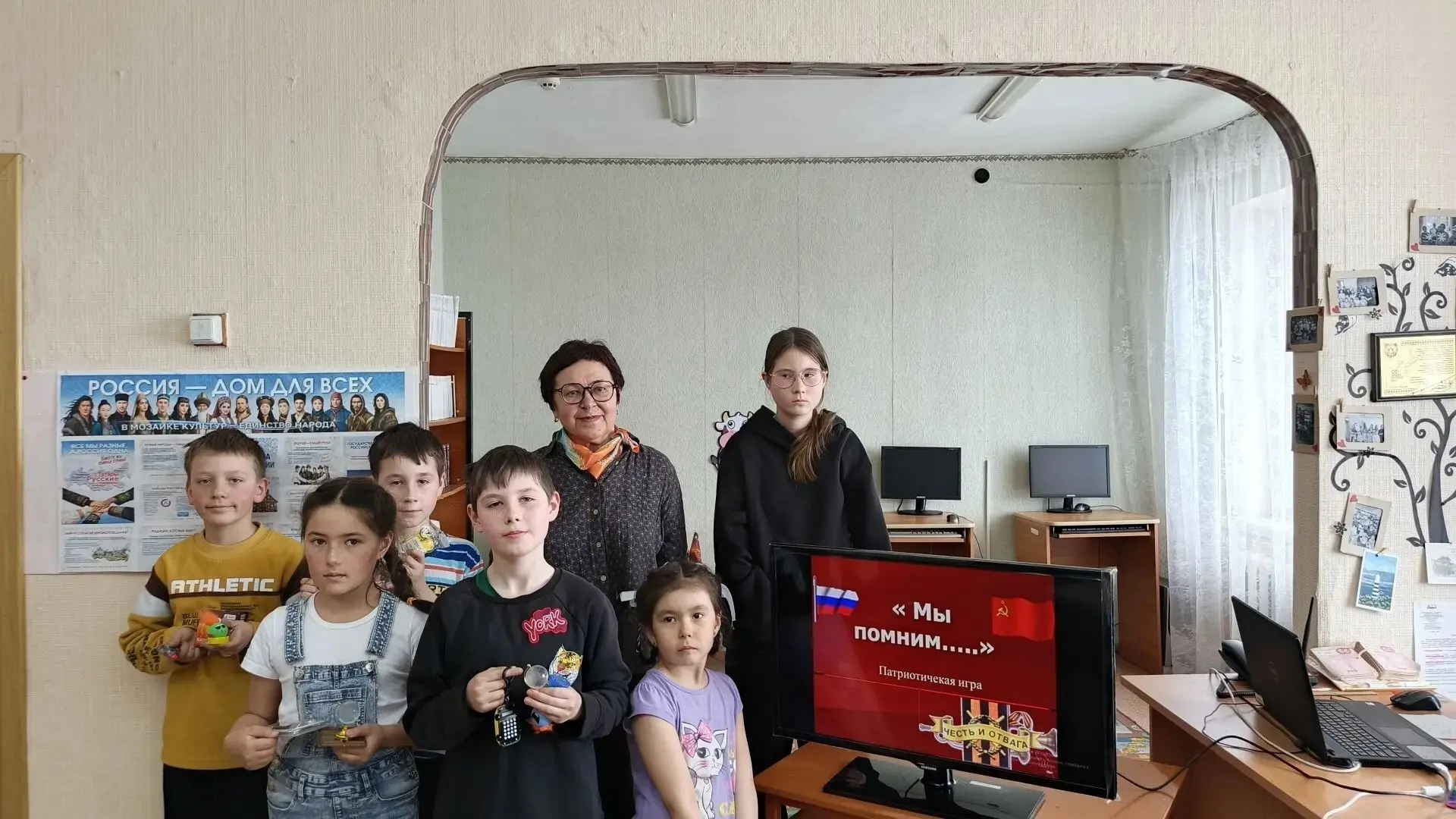 Детская познавательная игра «Мы помним!» прошла 8 мая в библиотеке-филиале села Карага.