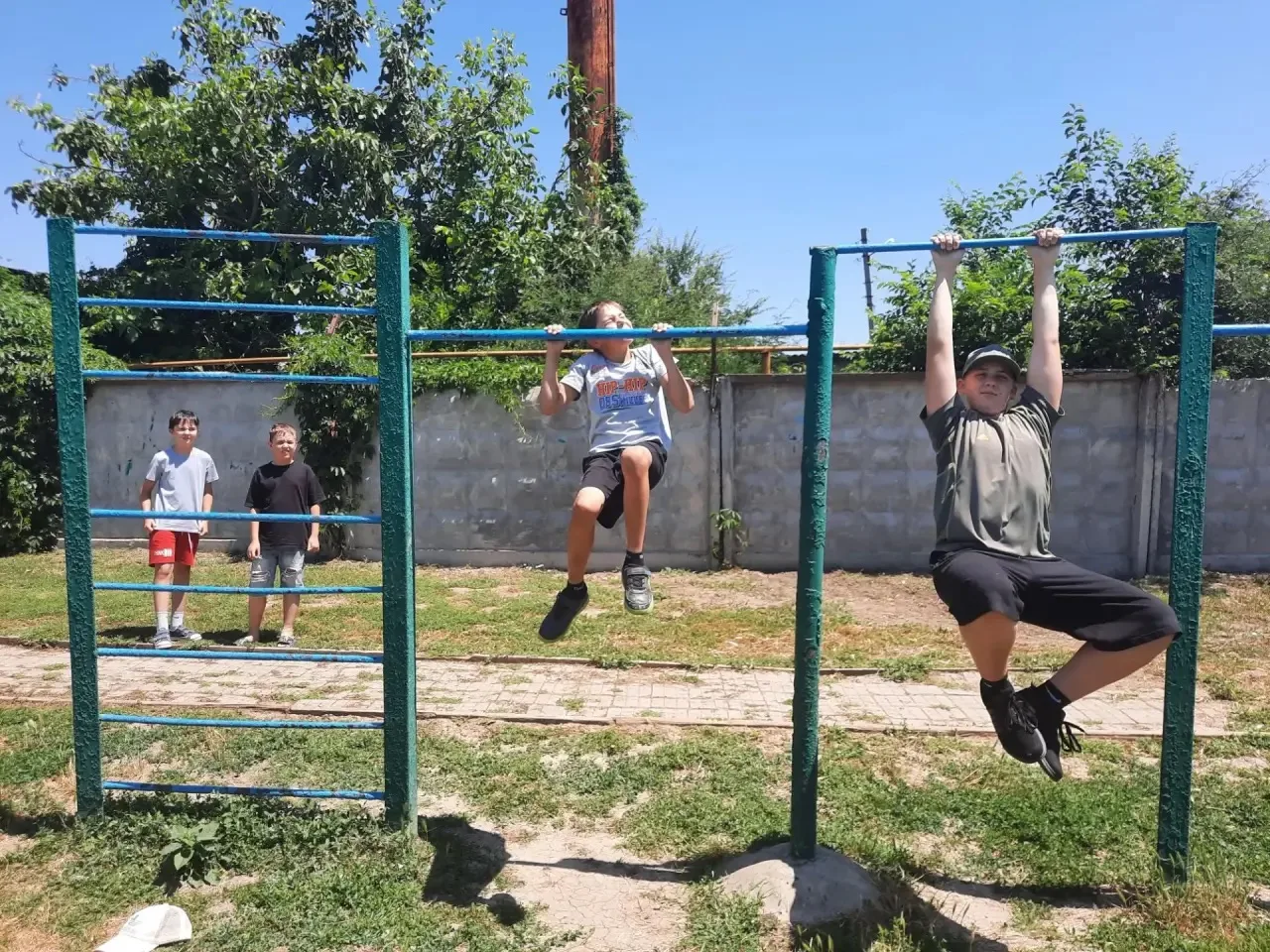 Сегодня в МАОУ ООШ 36 состоялась Саласа нормативов ГТО. Ребята из лагеря дневного пребывания  «Калей