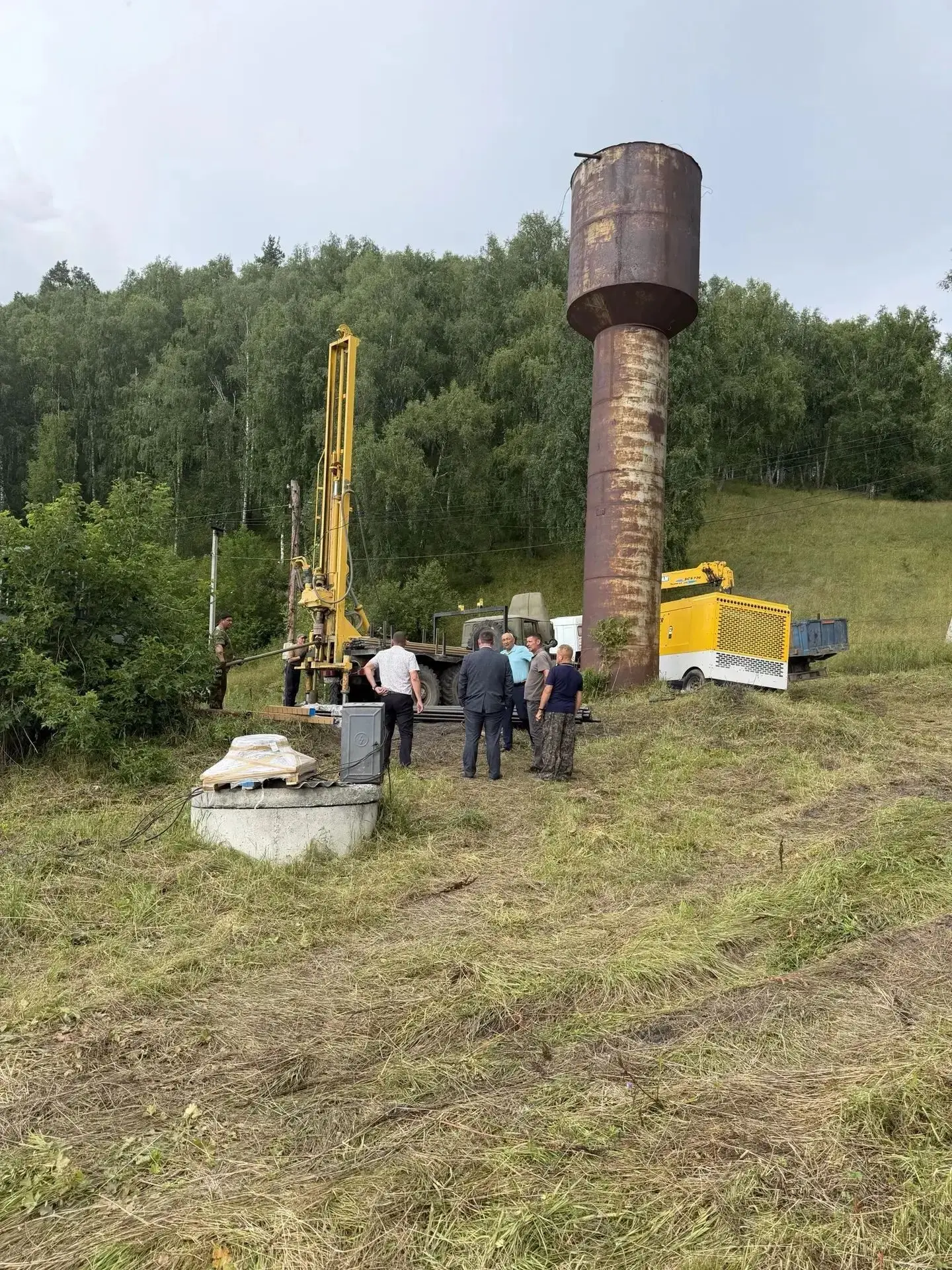 Власти Майминского района  решают проблему с водоснабжением на горных улицах села Кызыл-Озек

Сейчас