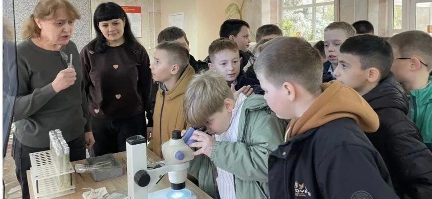 Юные гимназисты заглянули в будущее аграрной науки