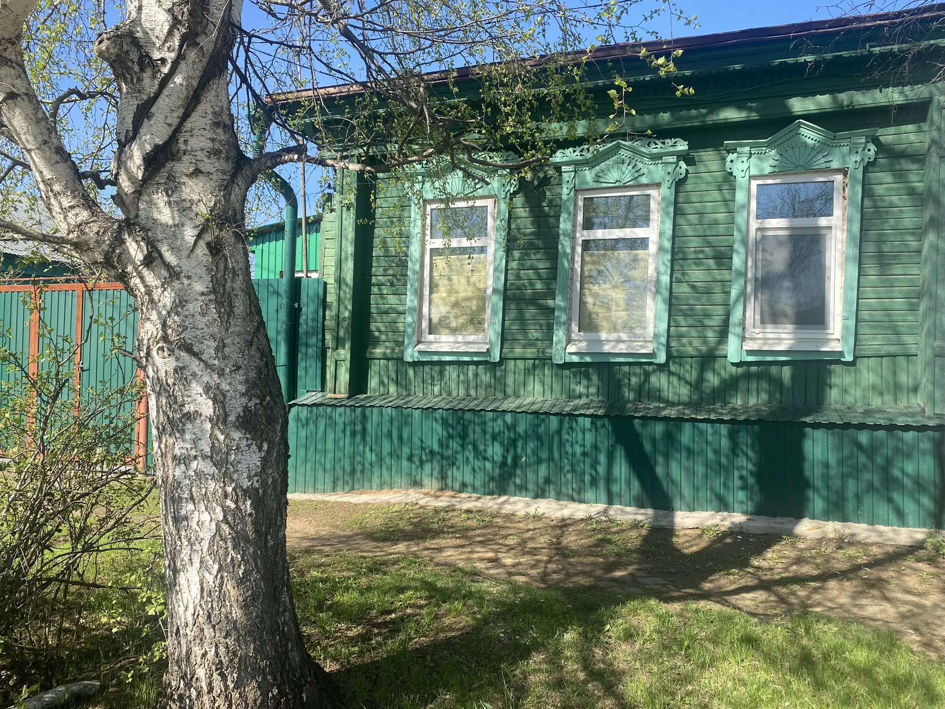 г. БУЗУЛУК, ул. Льва Толстого
Продается 1/2  ДОМА (площадью 35 м) с земельным участком (3 сот.) ❗️
Г