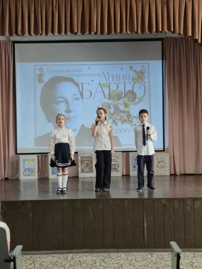 Наука — это не только учебники, но и настоящий праздник! 🧪🎭 20 марта мы ярко и шумно подвели итоги Н