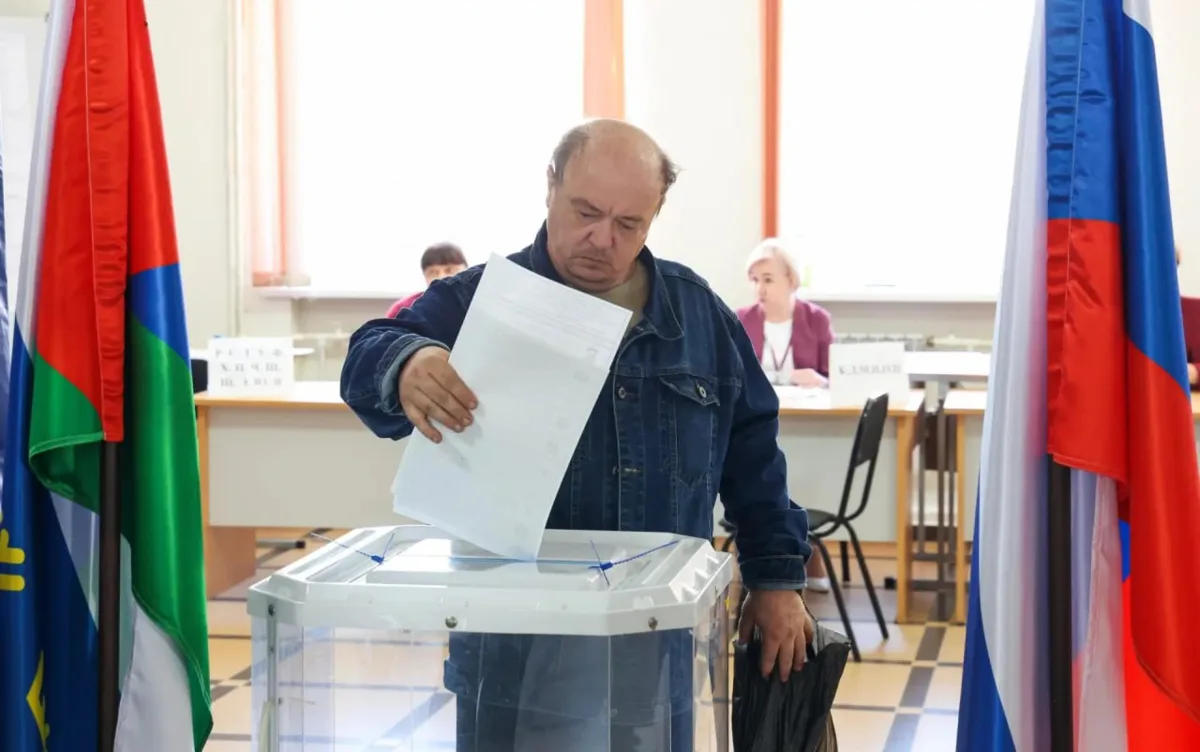 Первый день выборов подошел к концу, избирательные участки закрылись