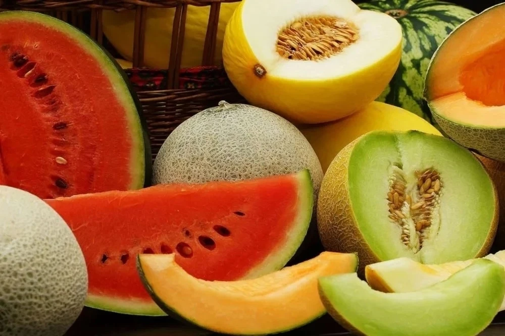 🍉 Арбуз или дыня? Почему их всегда сравнивают — и кто всё-таки «лучше»?