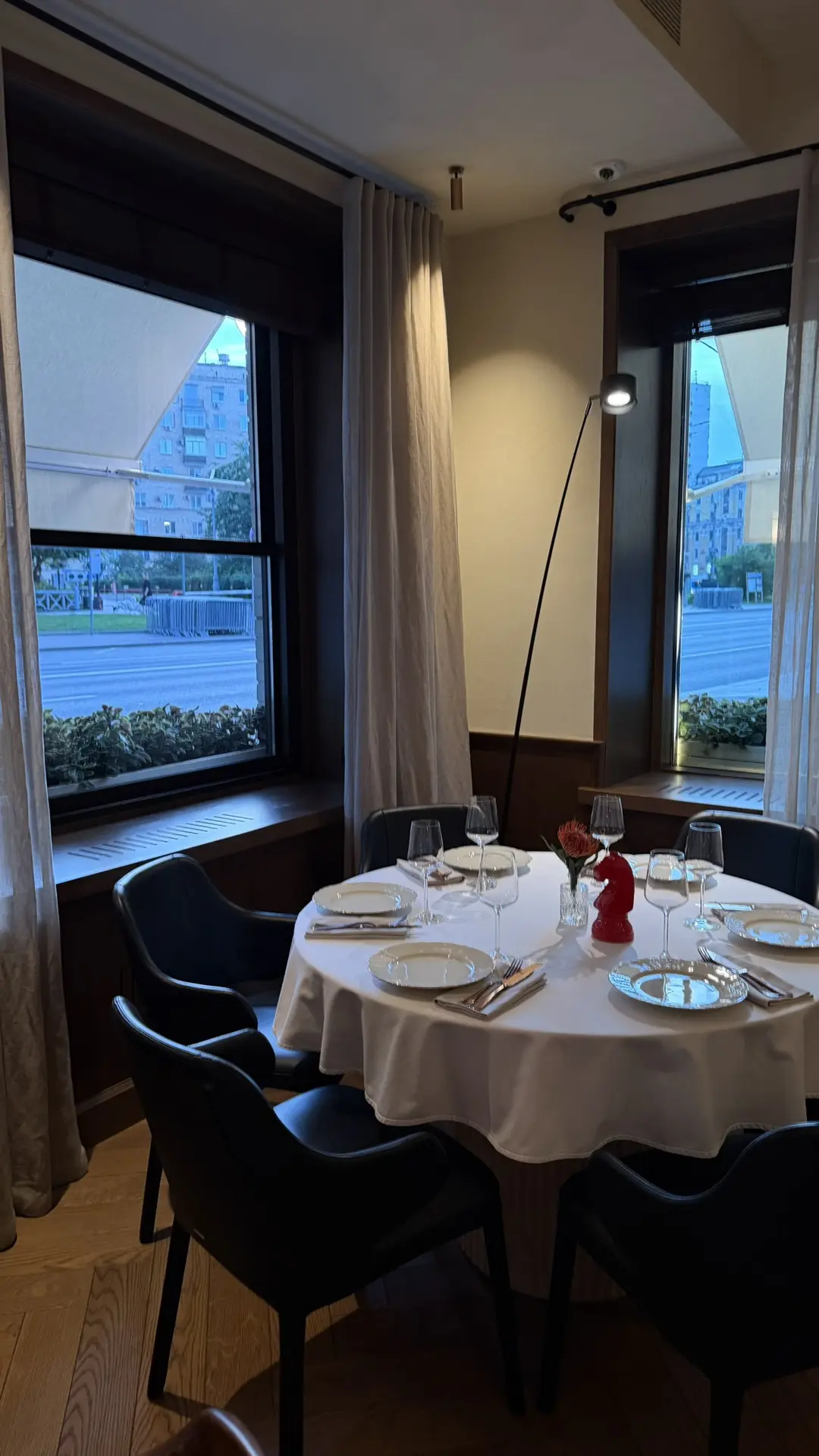 Reina Bistro обновил основное меню 😍

За меню отвечает бренд-шеф Лавиния Росси, наполовину итальянк