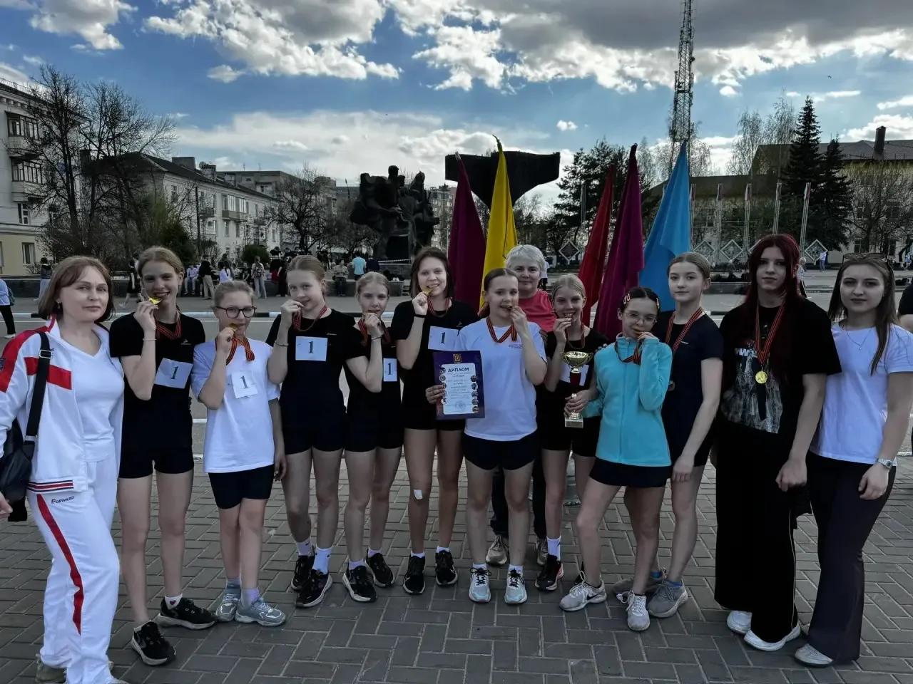 👍 Сегодня в нашем городе прошел традиционный эстафетный пробег в честь Дня Победы в Ве...