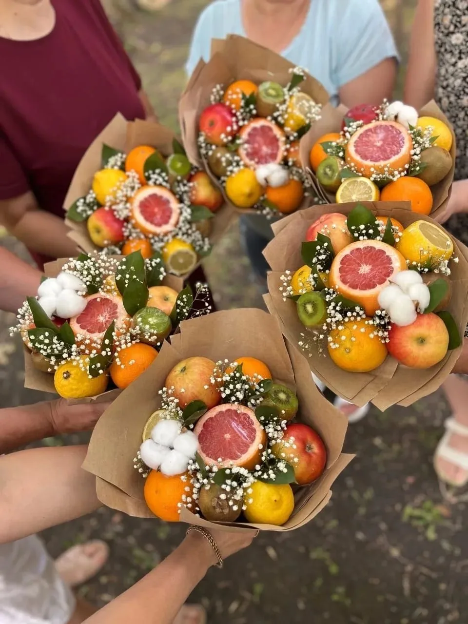 Дамы, наш год закрывает обучение по курсу фудфлористика!! Создание съедобных букетов и ...