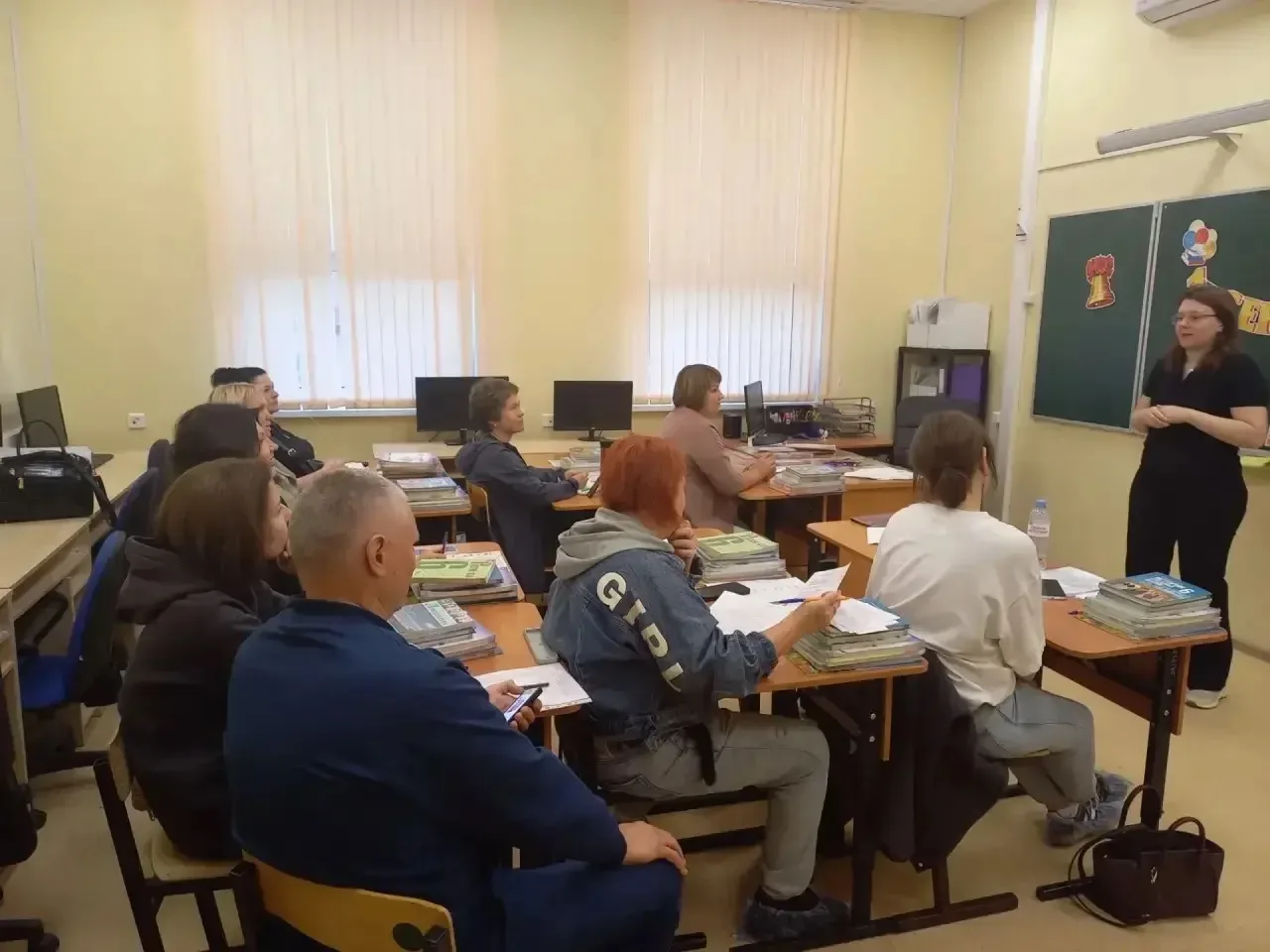В МБОУ «Образовательный центр «Созвездие»» среди родительской общественности среднего и...