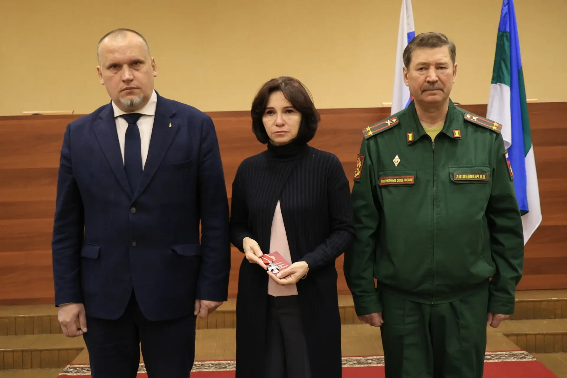 🎖 В Инте семье погибшего горя СВО вручили Орден Мужества