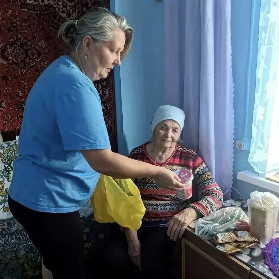 Дорогие сотрудники и ветераны учреждений социальной сферы! От всего сердца поздравляю в...