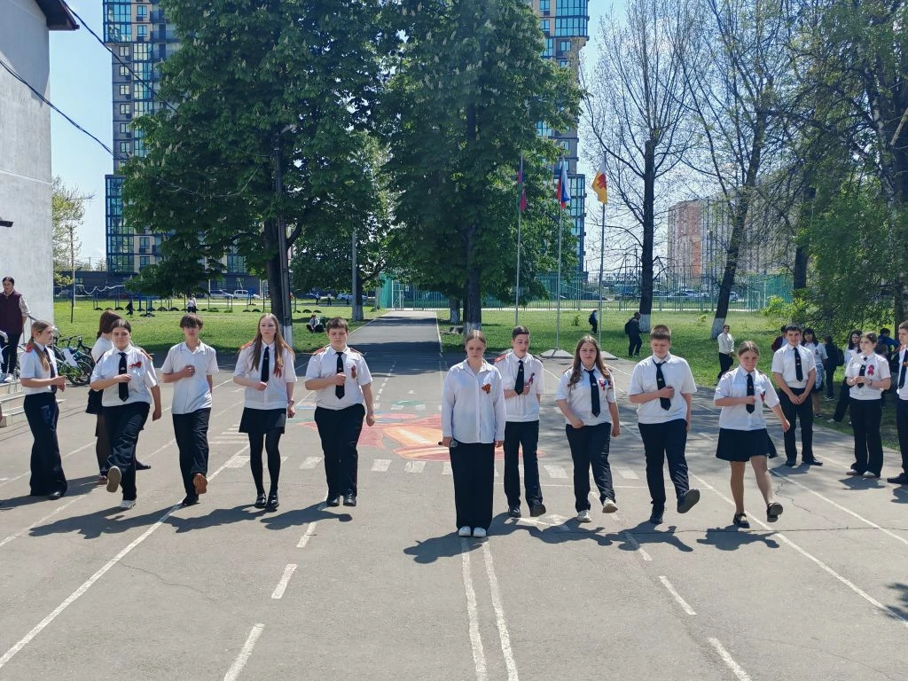 🇷🇺Неделя Победы в нашей школе продолжается!  В эти дни мы с особым трепетом вспоминаем героев, подар