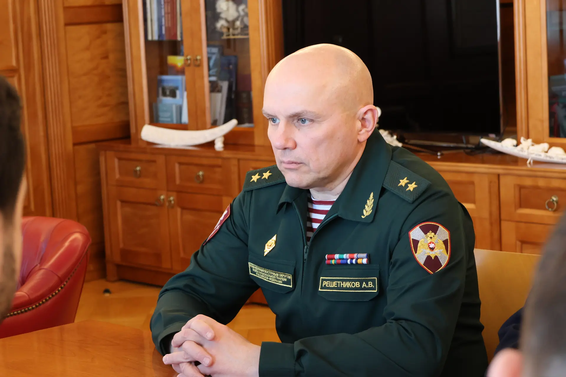 Командующий Восточным округом Росгвардии встретился с Губернатором Чукотского автономного округа    