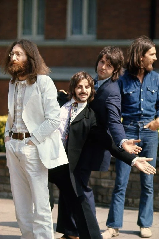 Съёмки амбициозного байопика о The Beatles режиссёра Сэма Мендеса продолжаются полным х...