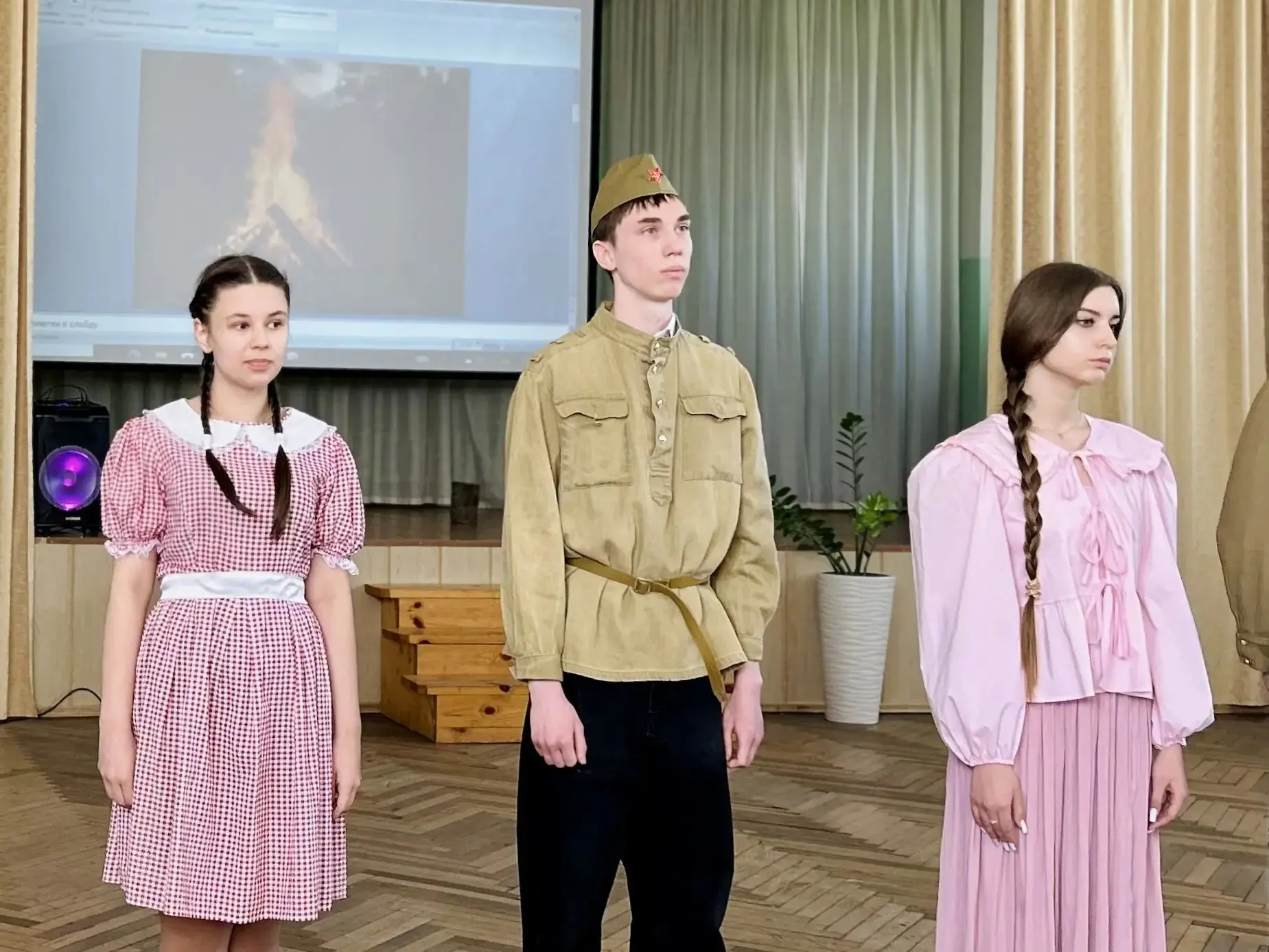 В школе № 51 сегодня открыли музейную комнату, посвященную памяти героев Великой Отечественной войны