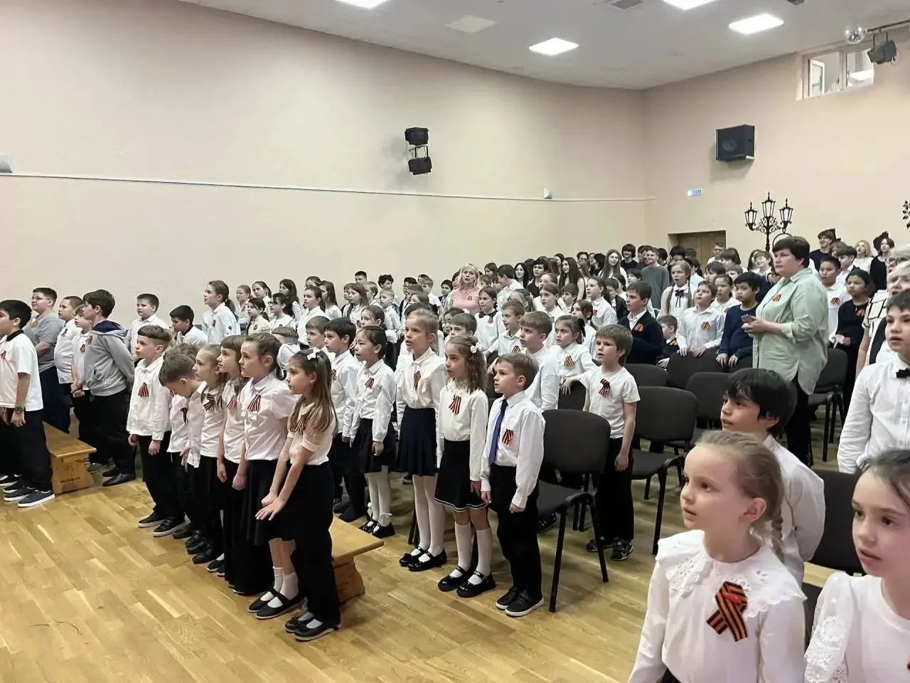 Сегодня, 8 мая 2026 года, тысячи московских школьников и студентов колледжей говорят «Спасибо» тем, 