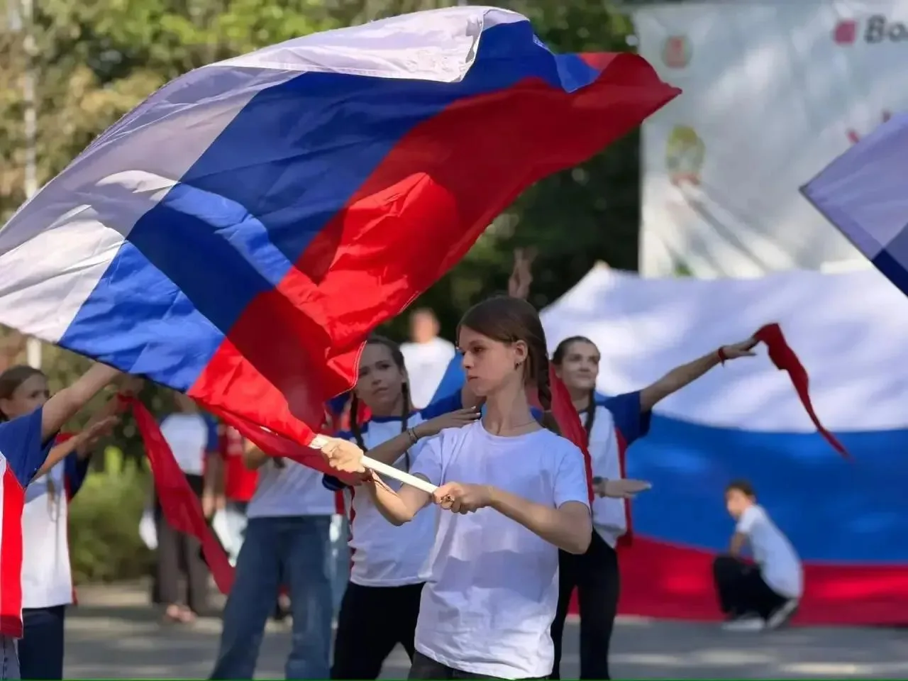 Мир дружбы, детства и любви:В Волгограде подвели итоги летней оздоровительной кампании ...