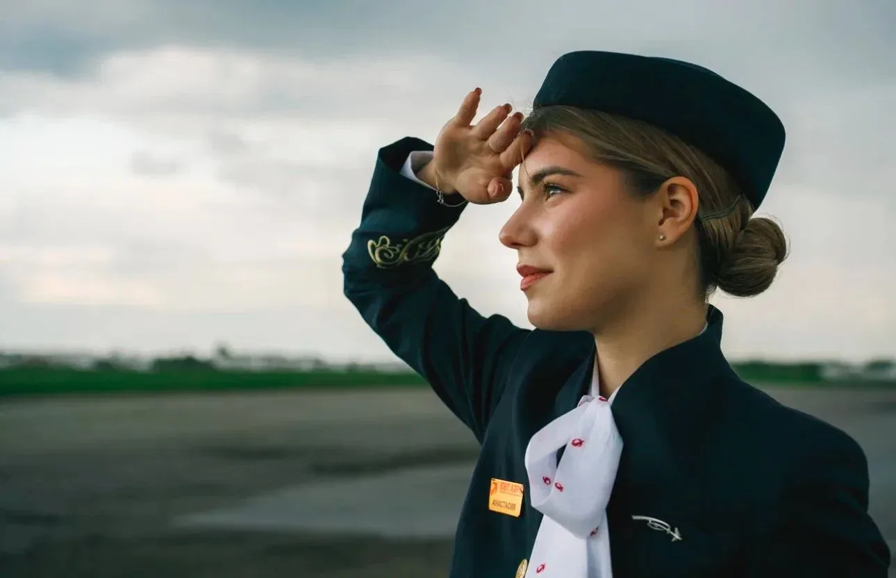 Сегодня — День бортпроводника.🛫 Поздравляем тех, кто ближе к небу!🌤 Ваша профессия со...