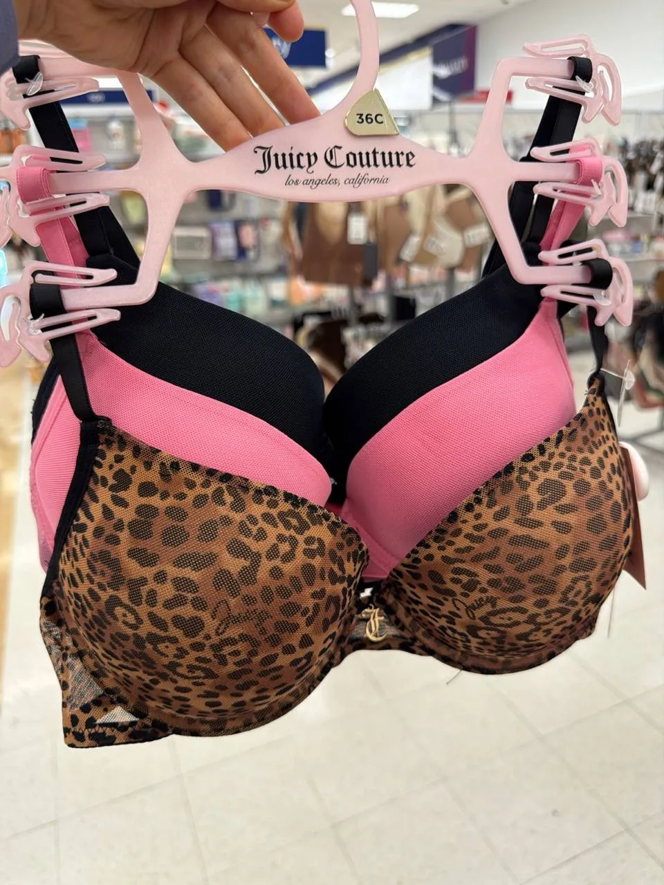 JUICY COUTURE🏷️