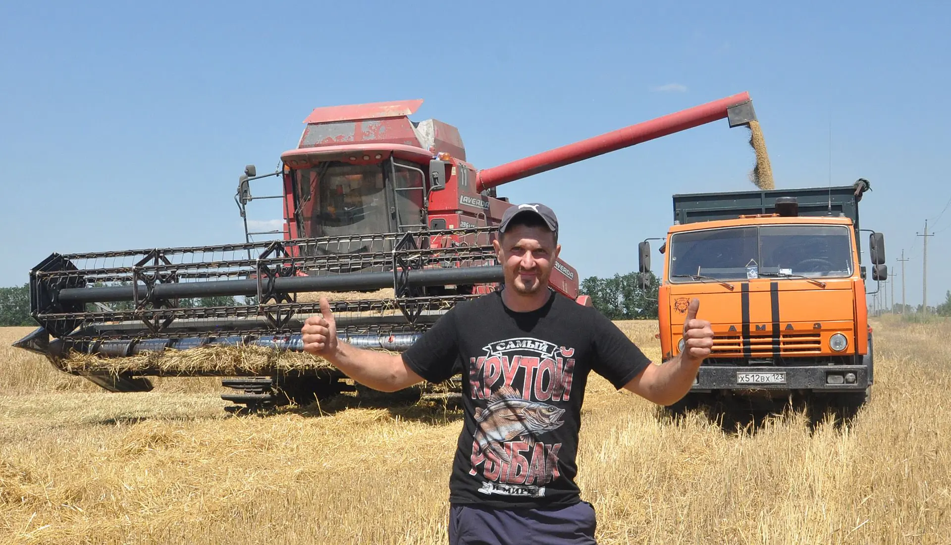 🌾 В хозяйствах Белореченского района стартовала уборка ячменя

🚜 На полях Школьненского поселения 