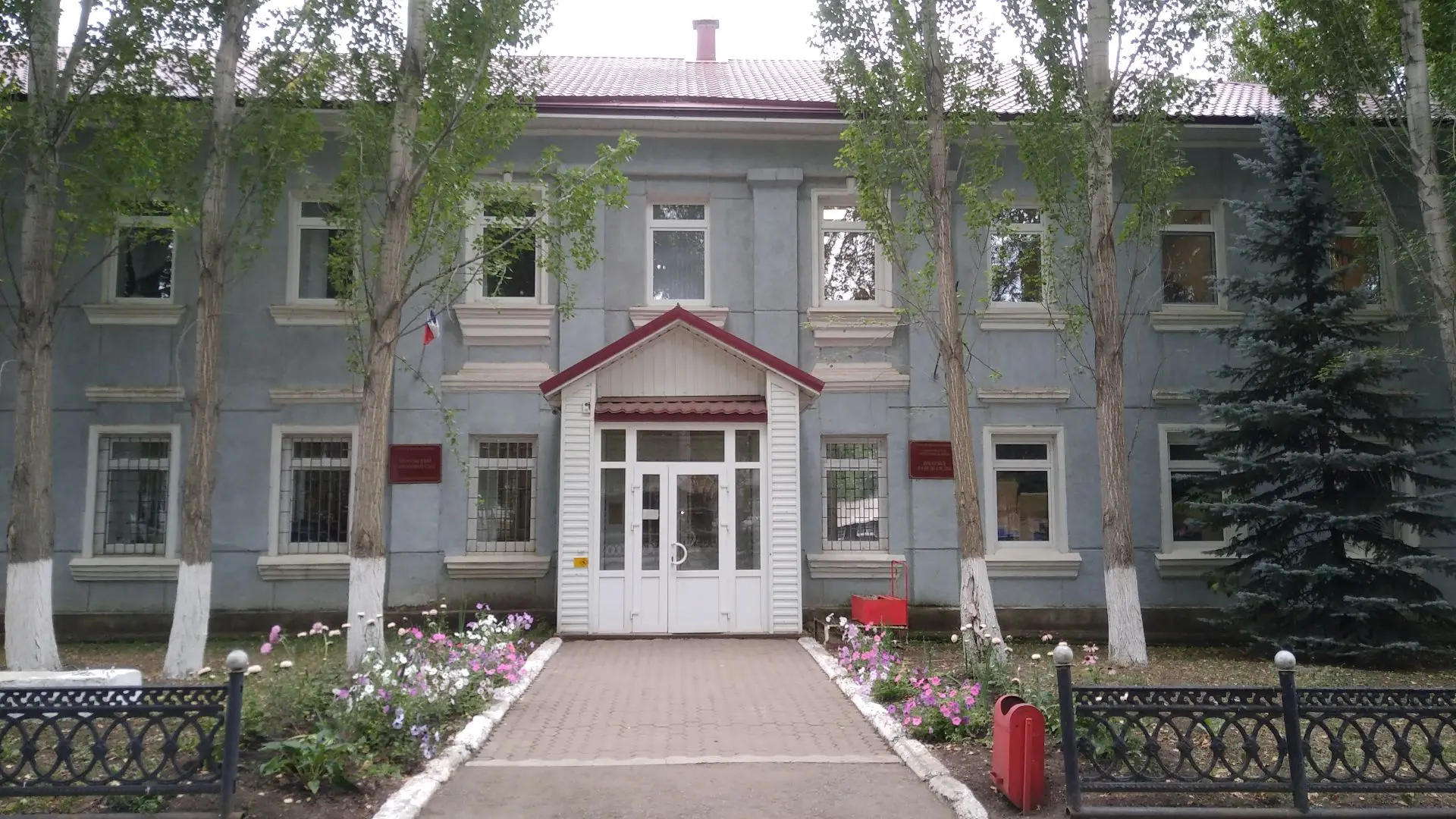 Суд удовлетворил исковые требования педагога
https://yanzori.com/news/localnews/2026-06-17/sud-udovl
