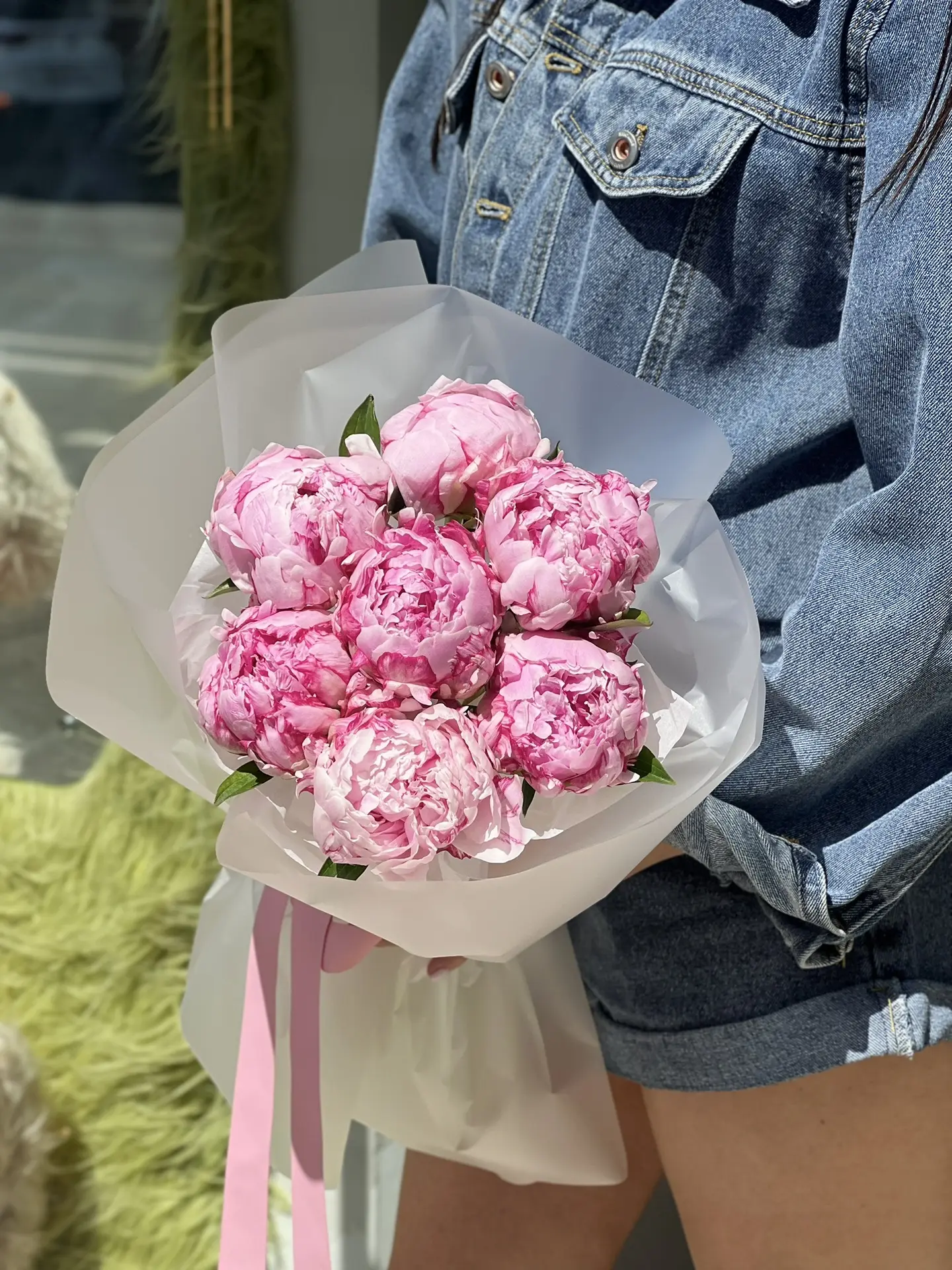 Для счастья нужно: лето, ты и пионы 🌸