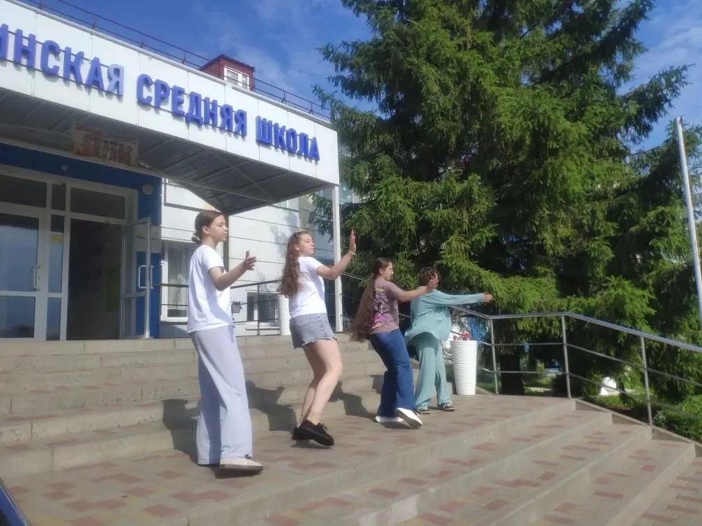 ☀️ Доброе утро начинается с движения - и у нас в лагере оно по-настоящему яркое! ☀️

Каждое утро в н