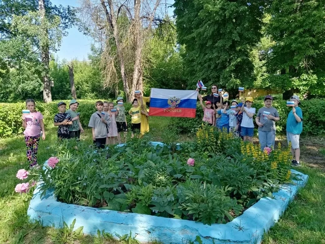 Турнир знатоков

🇷🇺 В лагере  «Солнечный город» с большим успехом прошёл Турнир знатоков, посвящён