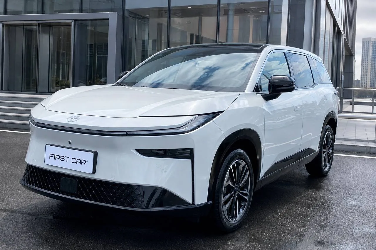 Toyota переходит на электричество!