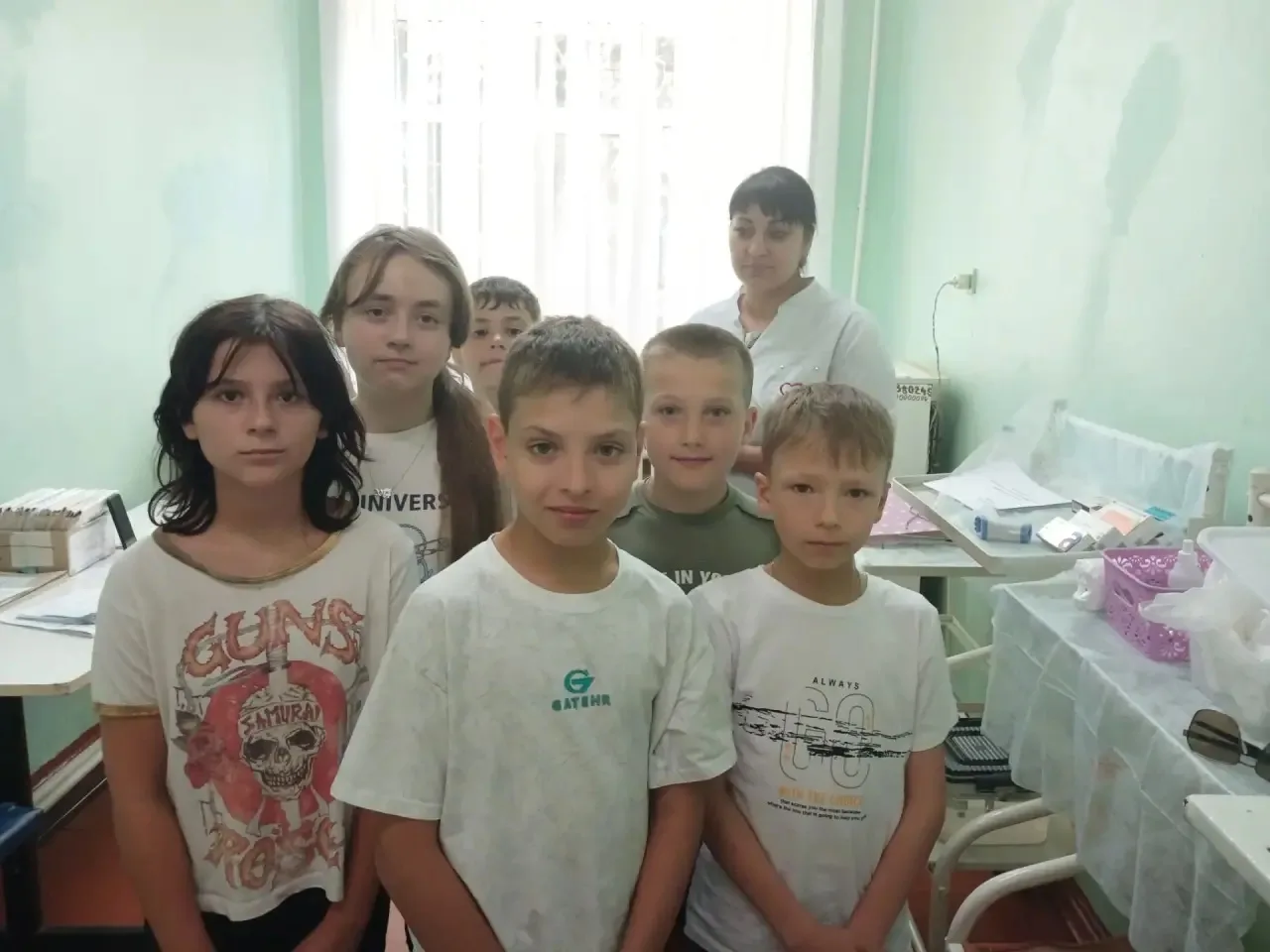 Поздравляем всех наших дорогих медицинских работников !                                           До