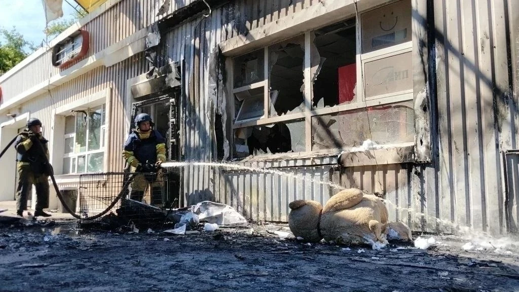 Силы ПВО ночью уничтожили 133 украинских БПЛА над 12 субъектами РФ: 
▪️Беспилотники сбивали над терр
