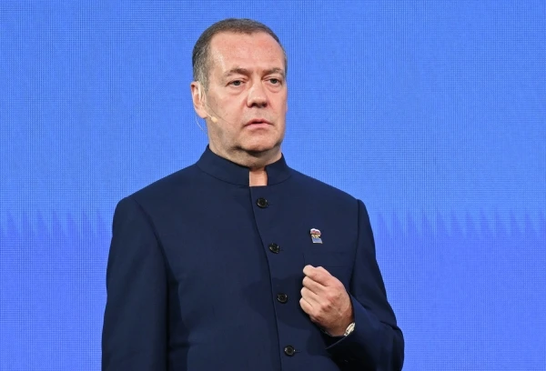 Медведев: Россия находится в важной точке завершения СВО

Такое заявление зампред Совбеза сделал на 