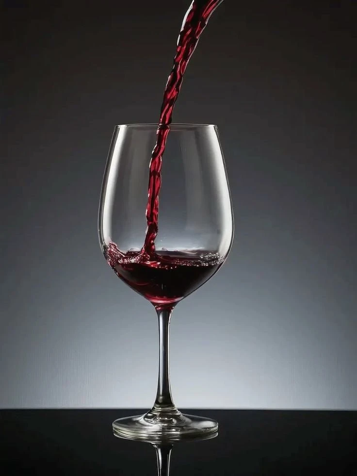 Реклама вина, которую запомнили по одной фразе

В 1980-х у итальянского Lambrusco Riunite была рекла