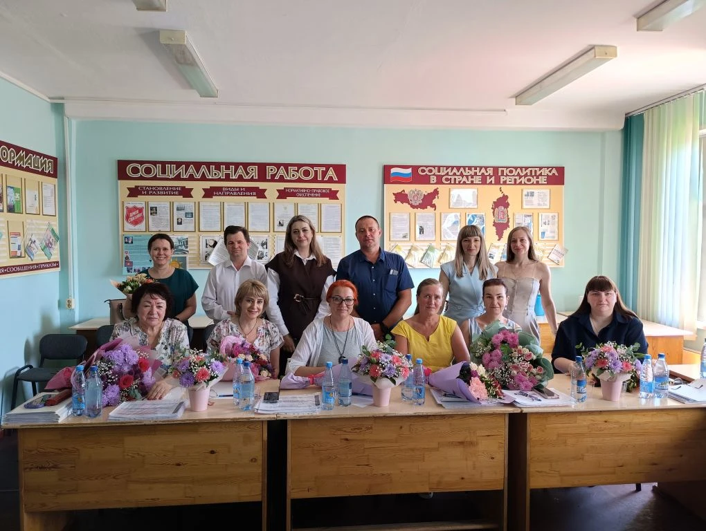 🎓 Дорогие студенты группы БСРЗ21-11!