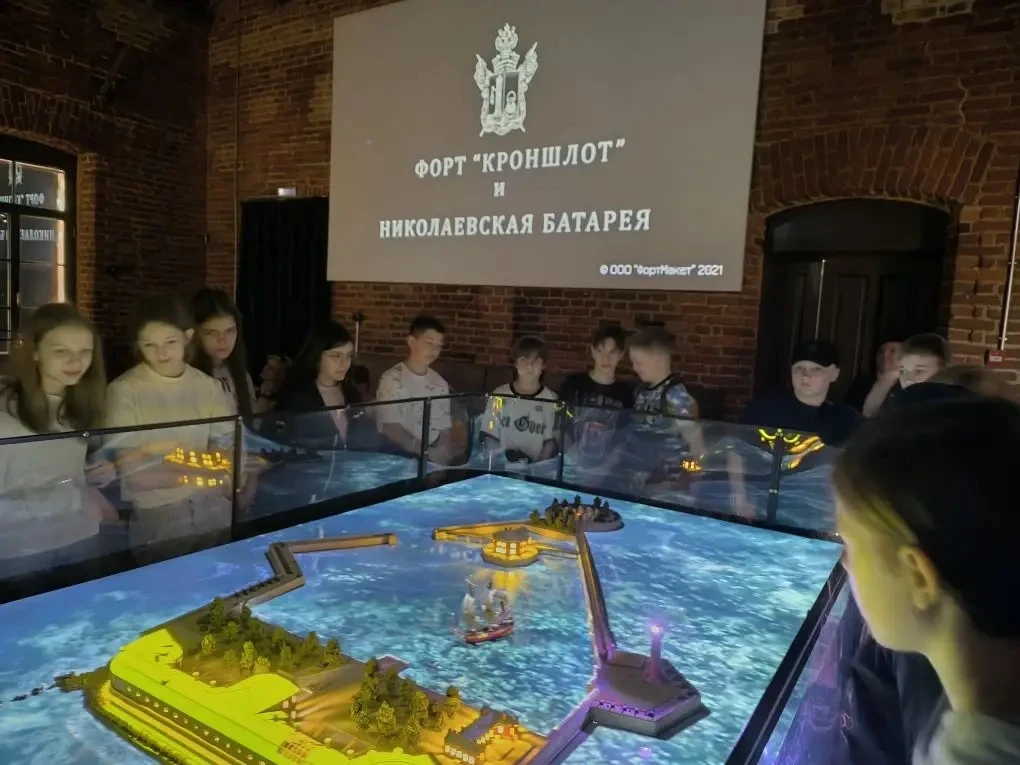 ☀️Учащиеся 5 «Б» узнали историю Кронштадта!  Недавно наши ребята побывали в этом удивительном городе