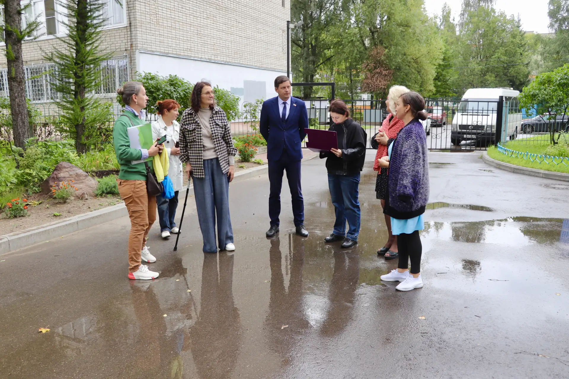 Социальные объекты города нередко радуют ухоженными территориями, но особое внимание хо...