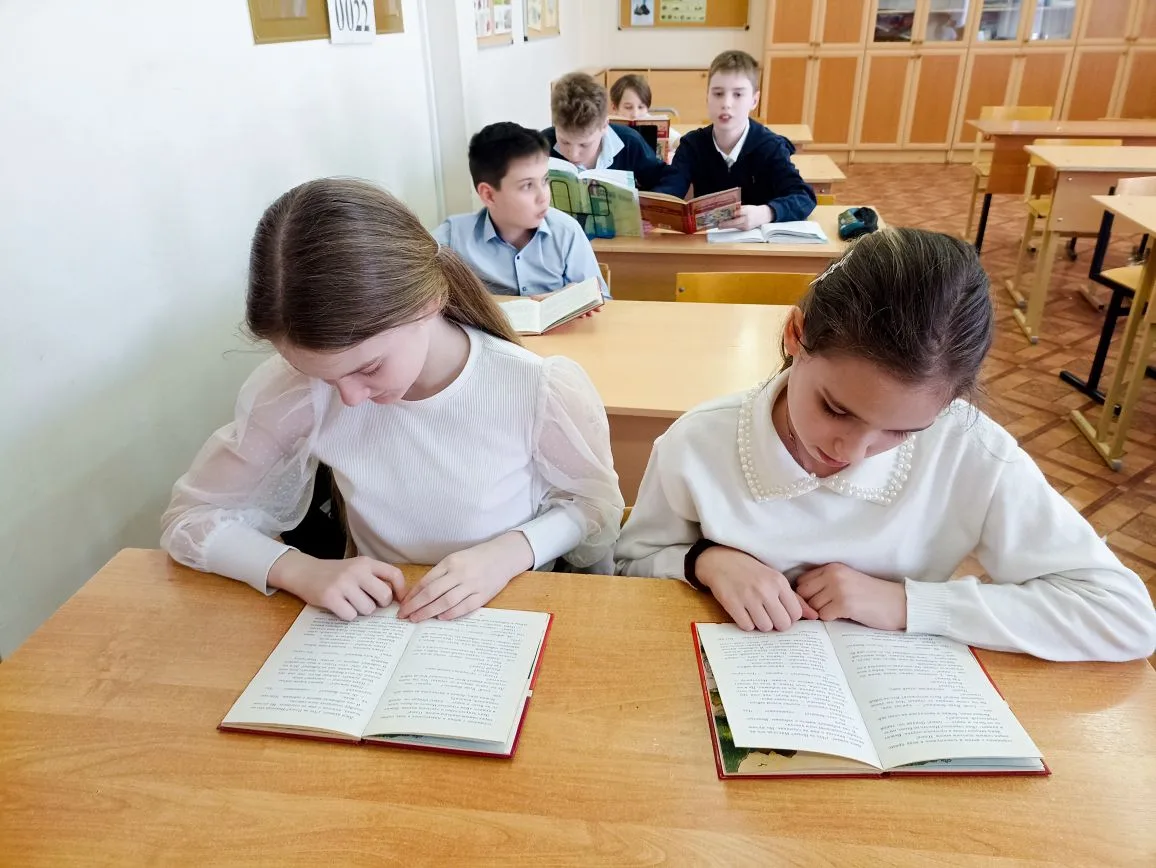 С 28 марта по 4 апреля проходила Всероссийская Неделя Детской Книги под лозунгом "Единство народов Р