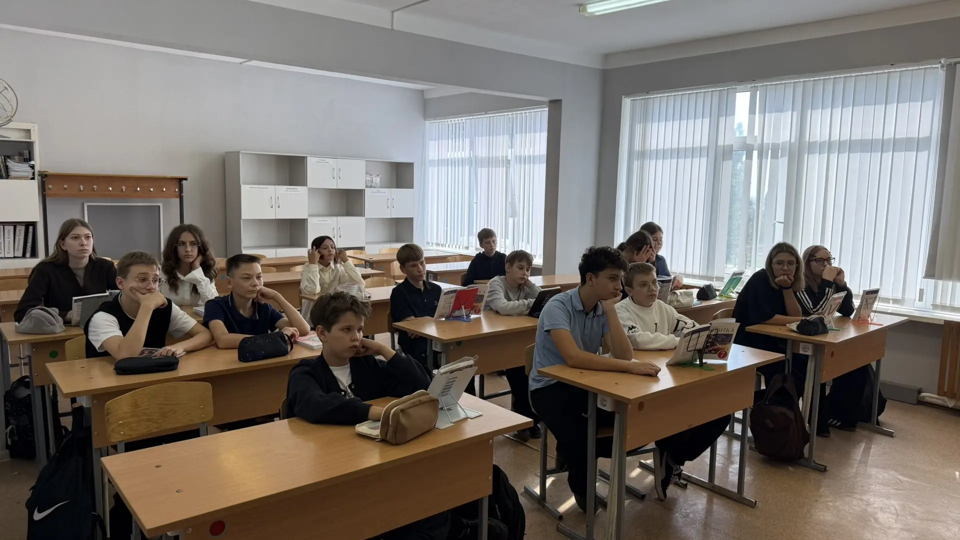 В школе прошла информационная акция «Сообщи, где торгуют смертью»
