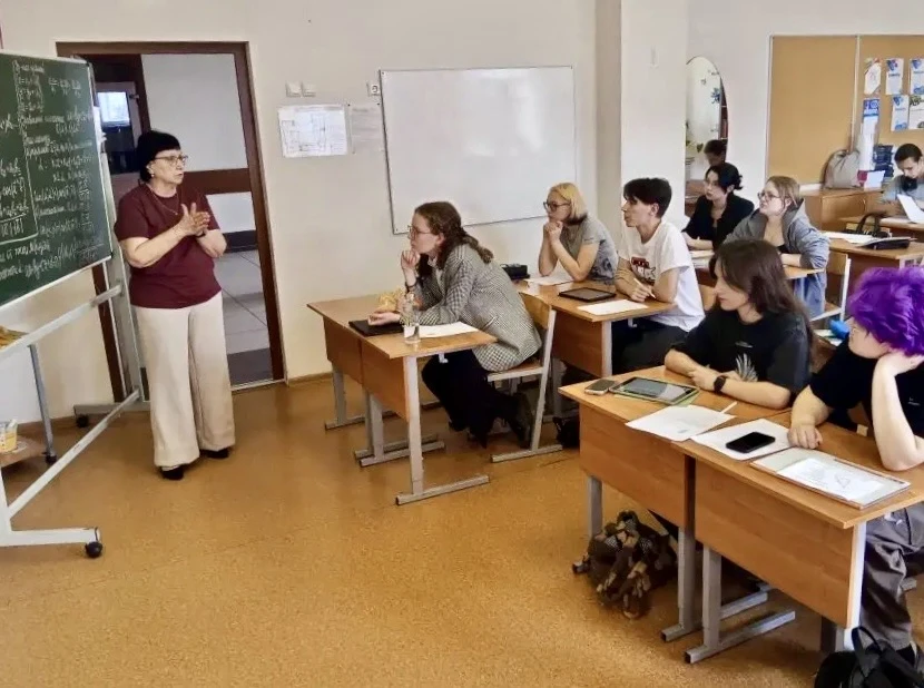 МАТЕМАТИКА – СИЛА! 🎓 В корпусе на #Белозерская12 сегодня прошло очередное занятие  «Сдаём математику
