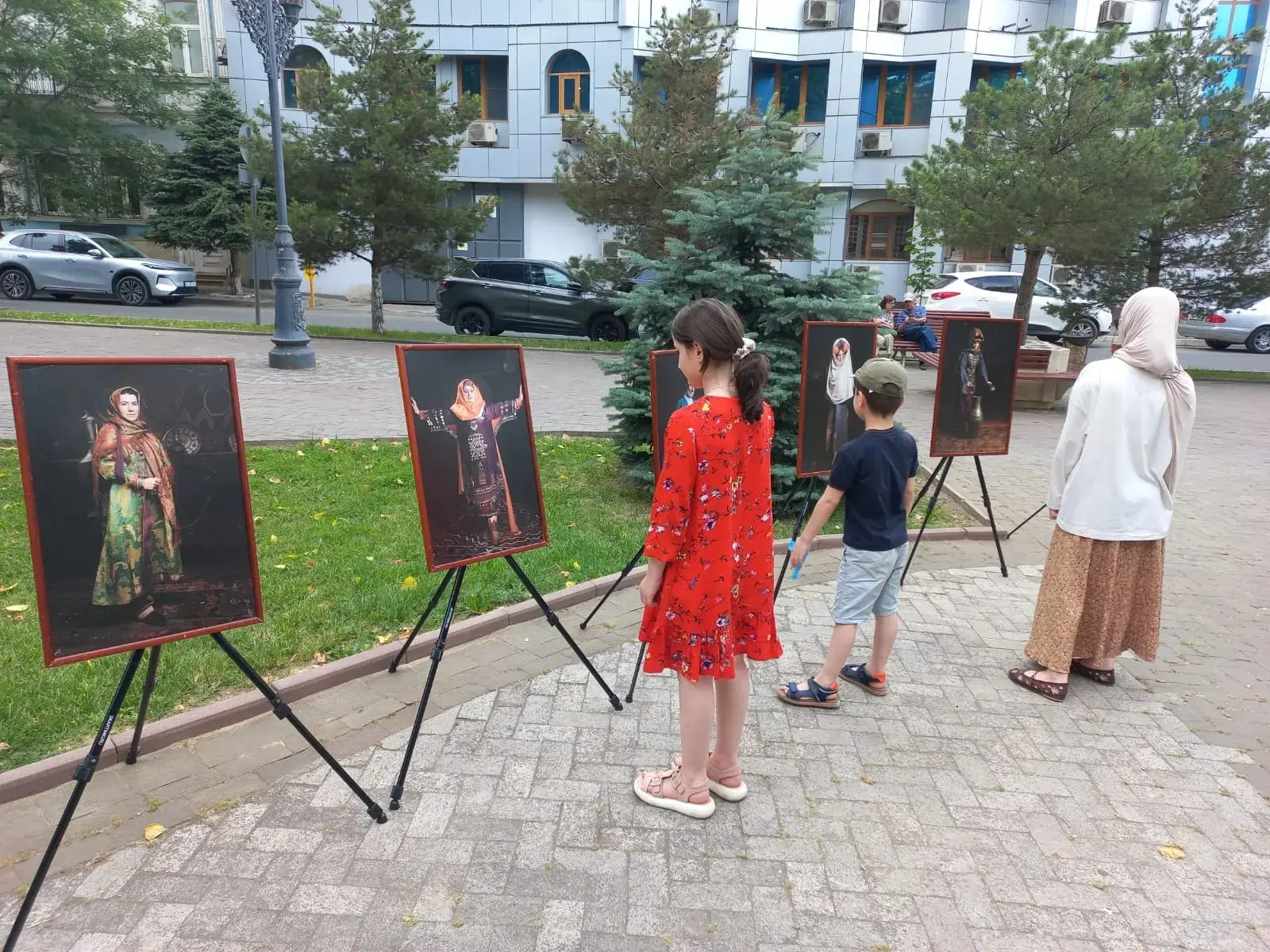 «Прекрасный образ горянки» увидели жители и гости столицы.

🇷🇺 В праздничные дни, посвященные Дню 