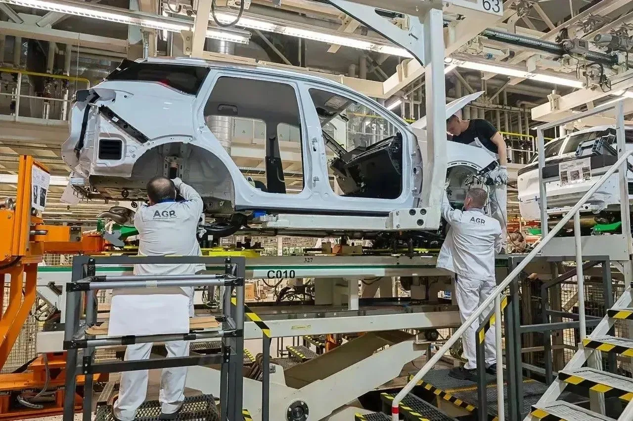 🏭 Четыре новых предприятия откроются в Калужской области в этом году