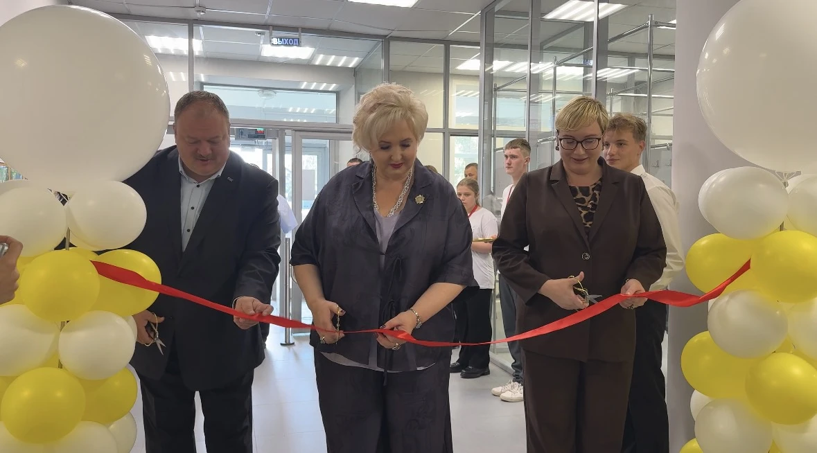 С Днём знаний! С новым стартом! 🎉 Сегодня в Ясногорском технологическом техникуме сост...