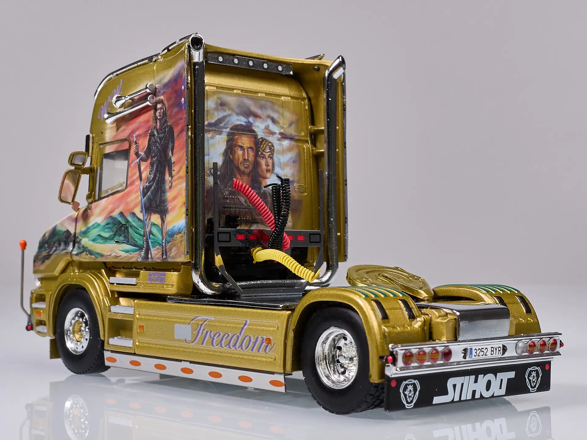Scania Torpedo – культовая серия капотных грузовиков шведского производителя Scania, из...