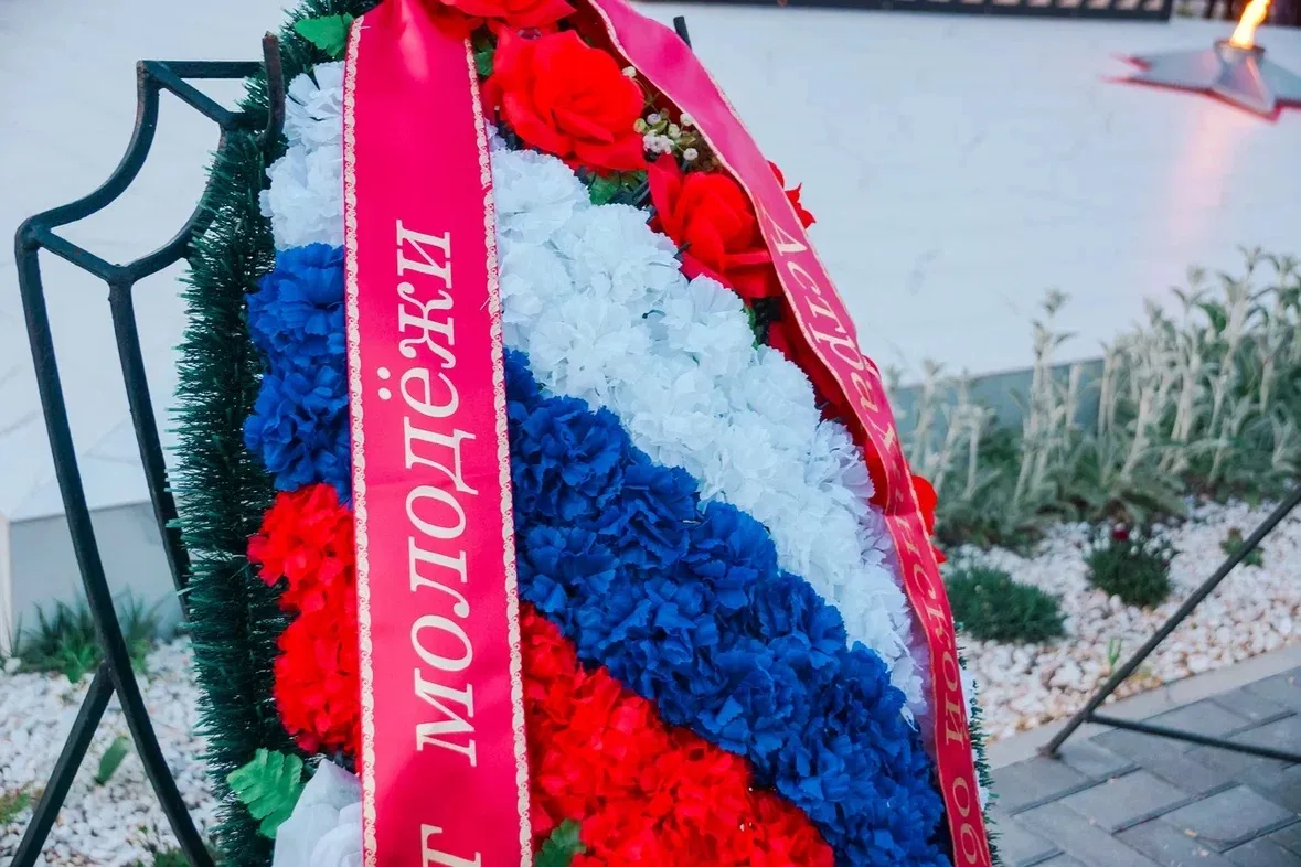 В Астрахани почтили память Героев Великой Отечественной войны у обновлённого мемориала  В преддверии