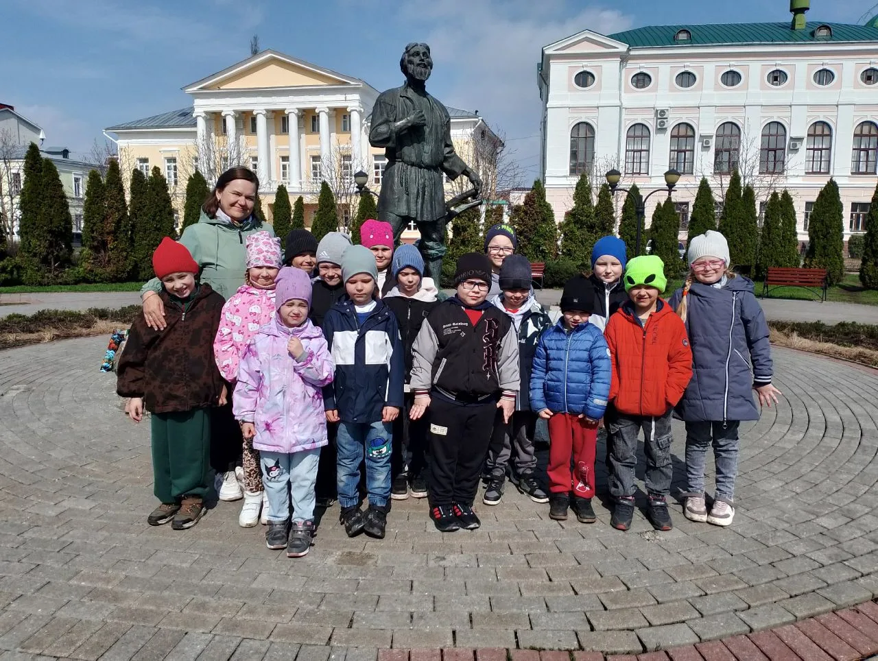 #390_лет_Тамбову
#ДошкольникиТамбова
#Тамбов
Международный день памятников и исторических мест

В пр