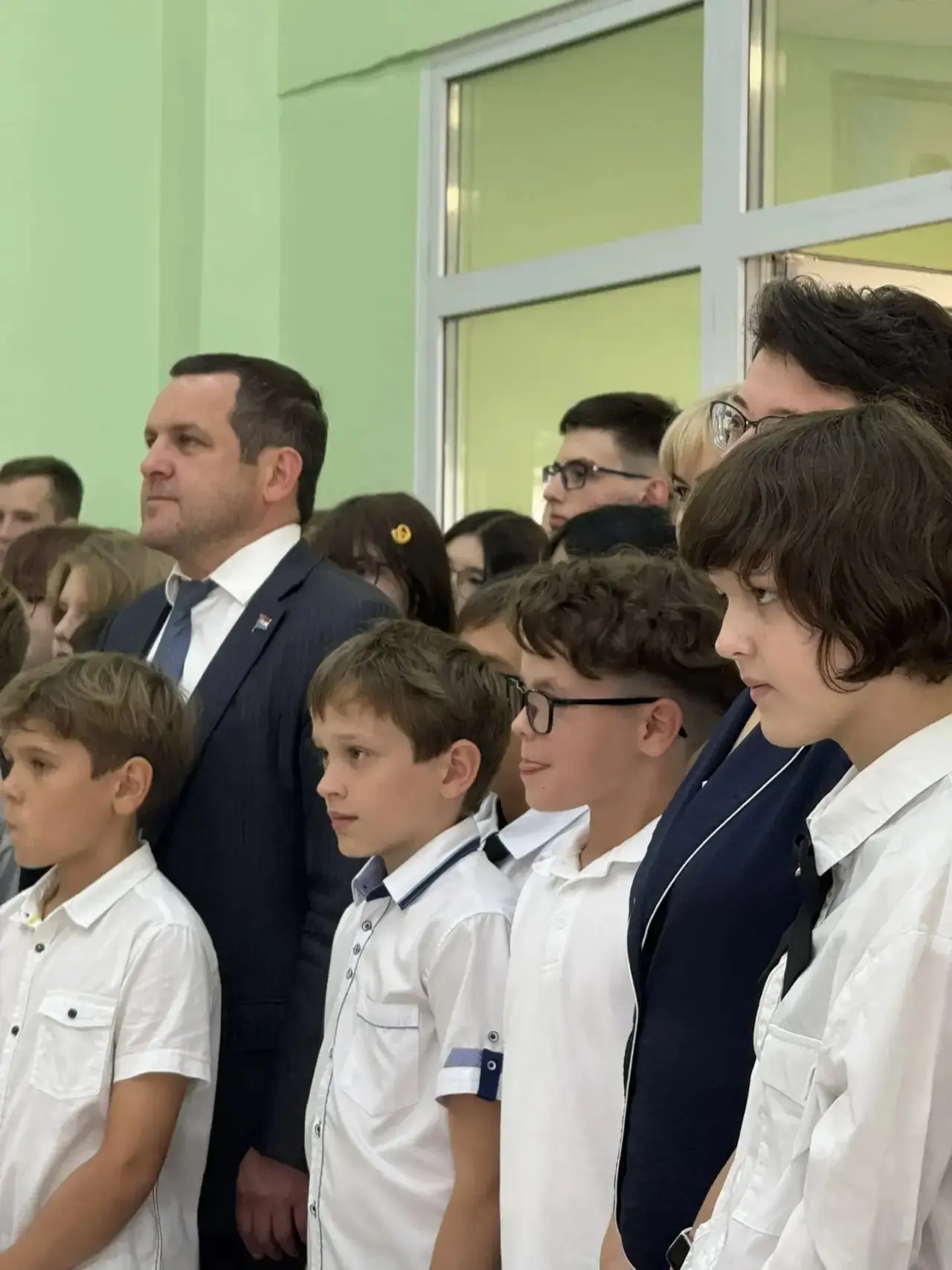 С Днём знаний, дорогие ученики, учителя и родители!